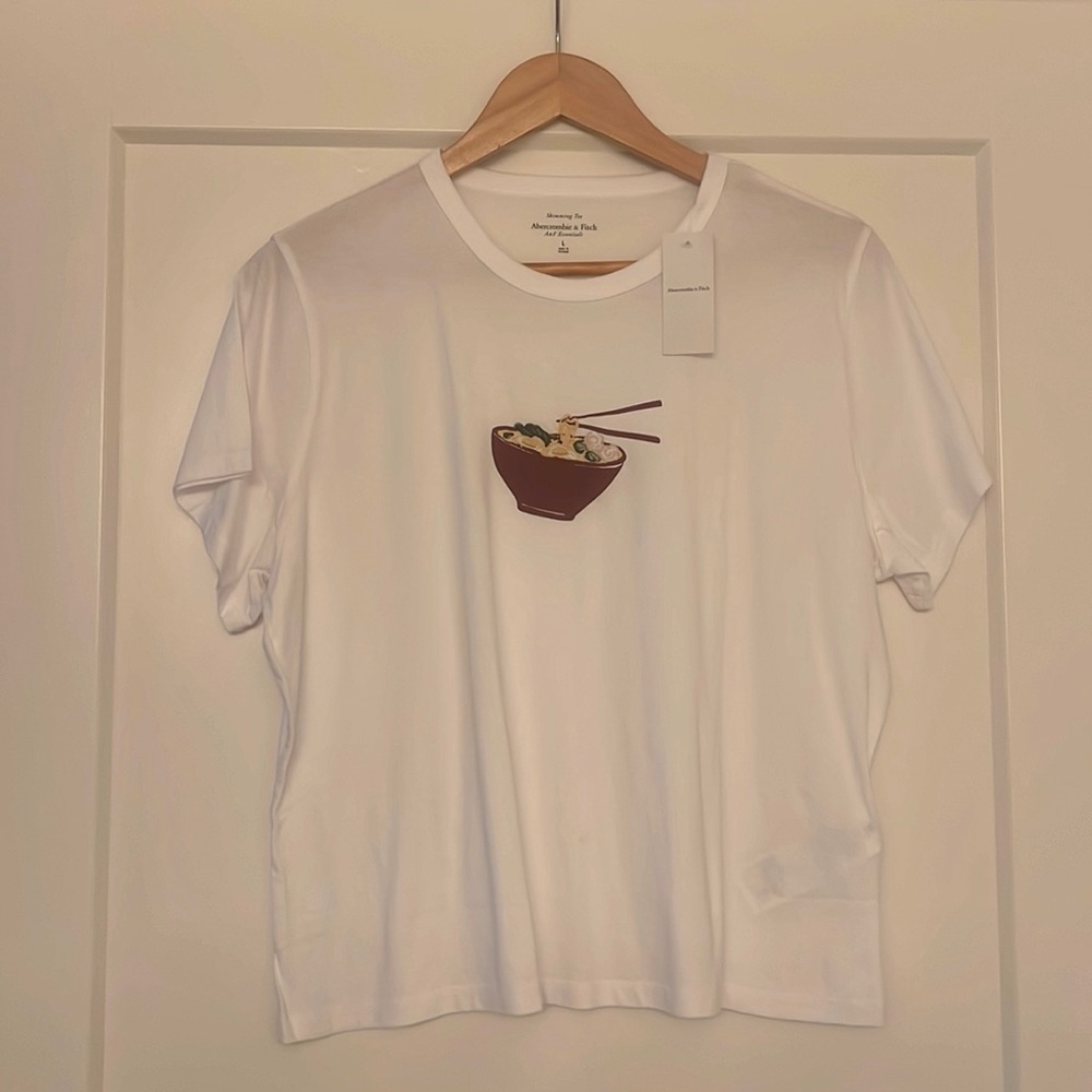 NWT Abercrombie T-Shirt